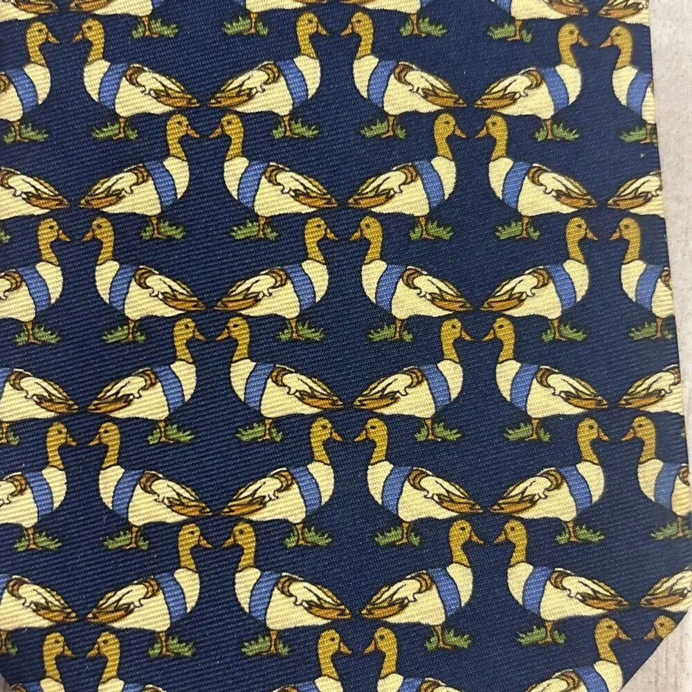 Brooks Brothers Makers 100% Silk Tie Ducks Made In USA - Picture 5 of 5